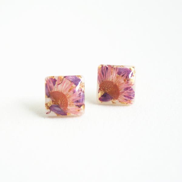 Van Gogh’s Guess Handcrafted Black Square Dry Flower 925 Silver Stud Earrings For Sale