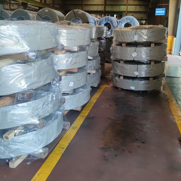 309S Stainless Steel Sheet Roll , Cold Rolled Steel Metal Strips Thickness 0.1 - 1.5mm