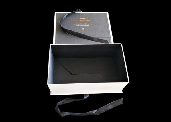 Customized Logo / Size Flat Folding Boxes Eco - Friendly With White Color