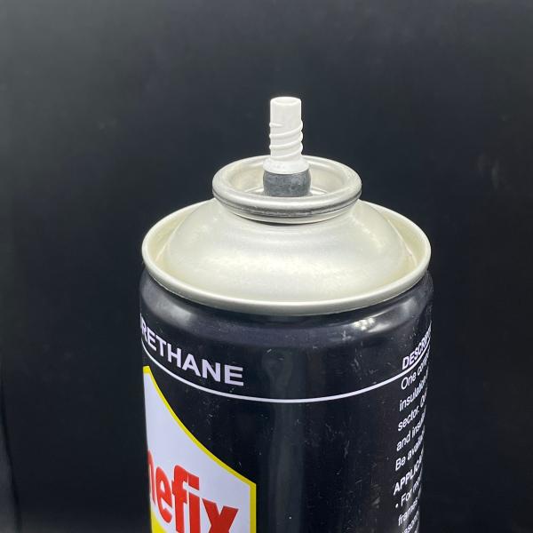 Прочный клапан для уплотнения и изоляции из пенопласта. Регулируемый клапан из полиуретановой пены для строительства.