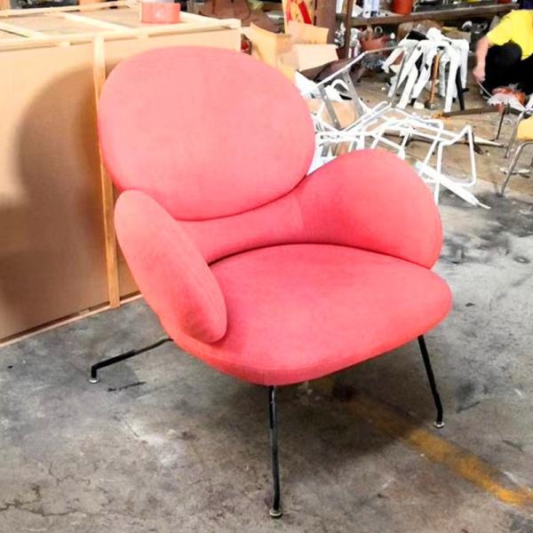 Modern design black legs fabric living room chair upholstered high back leisure chair with armrest