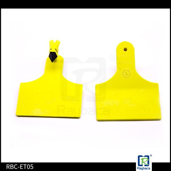 Étiquettes électroniques Chip Mother Button Design de bétail de la fréquence ultra-haute 960 mégahertz RFID