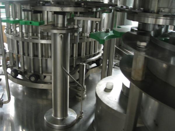 SUS304 Material PET Bottle Filling Machine / Automatic Liquid Filling Machine