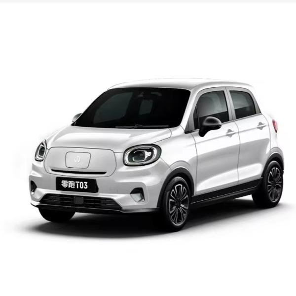 4780*1905*1675 Tamanho Direção esquerda Leapmotor T03 Mini Veículo Elétrico Carro híbrido 4 lugares