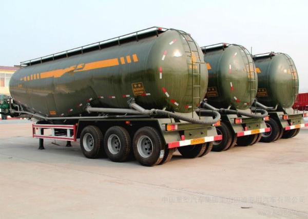 Bulk Cement Trailer , Cement Bulker Truck High Strength Steel Material 10260*2500*3950mm