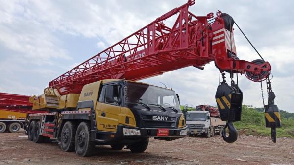 Utilisé 75T 15 ans Sy camion mobile grue 75 tonnes Inventaire de la société pour l'achat direct