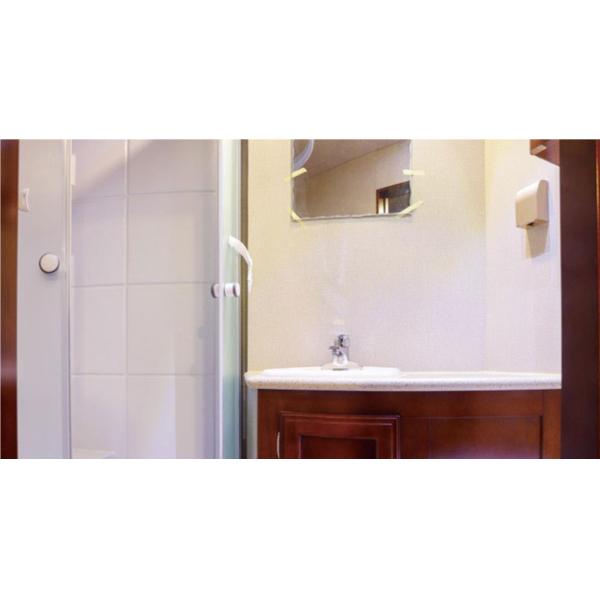 Le campeur à la maison de remorque mobile de Campervans Motorhome de fibre de verre a entièrement fourni