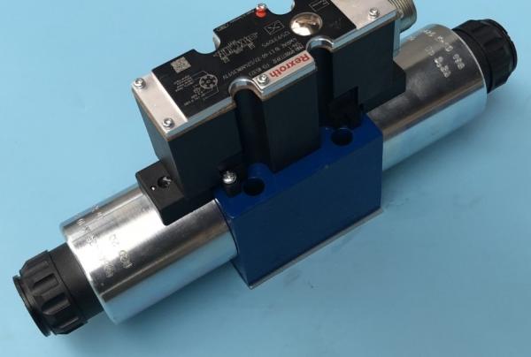 Bosch Rexroth 4WREQ10Q5-75-2X/VBF-24CA60 Direct Operated Proportional Directional Valve