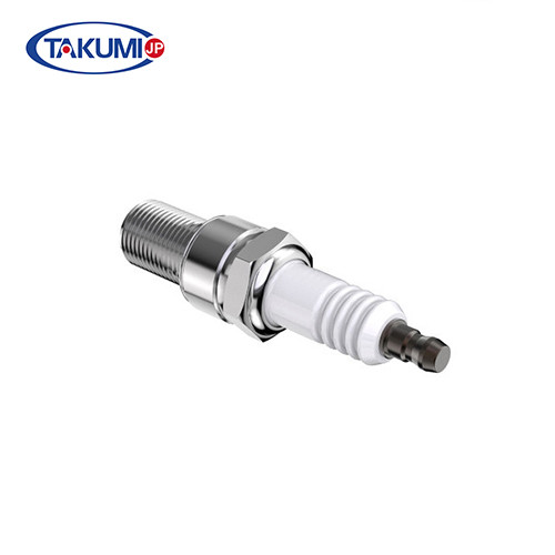 Автоматические свечи зажигания Denso Q20R-U и NGK BCPR6ES/BCPR6ES11