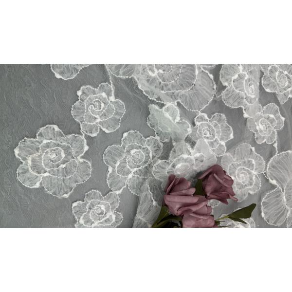 Vintage Style Embroidered Lace Fabric 3D Floral White Tulle Lace for Bridal Wedding Projects
