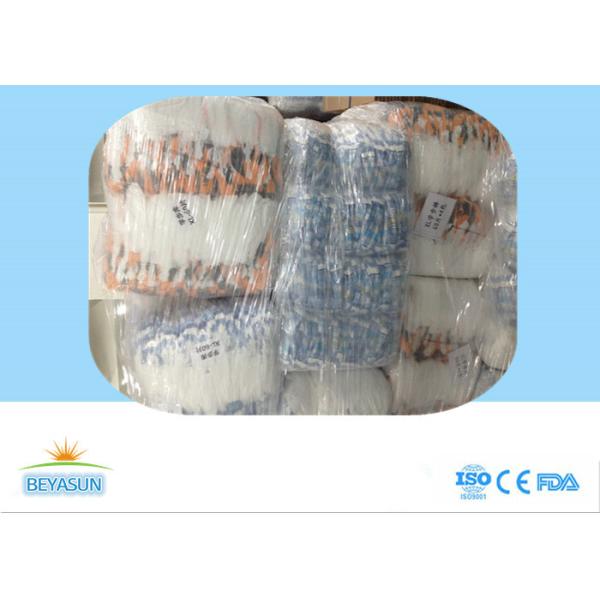 Le professionnel tirent vers le haut la catégorie de couches-culottes deuxièmes