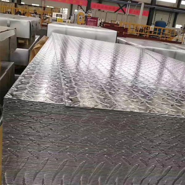 Diamond Pattern Galvanized Steel Plate 600mm-1800mm For Transportation