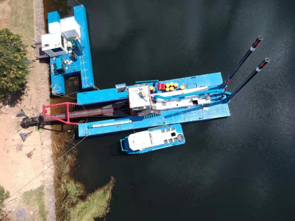 Weichai Diesel Engine Cutter Suction Dredger 14 Inch With Tug Boat