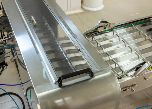 Commercial Customized Cone Production Line Marshalling Cooling Conveyor