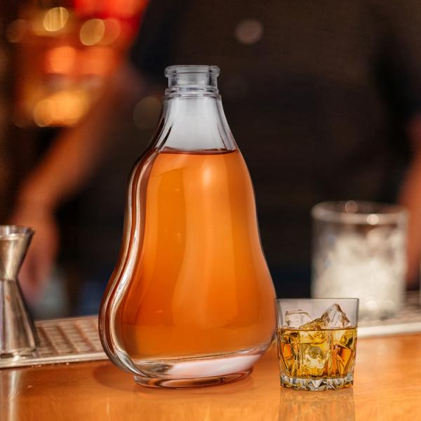 Glass Whiskey Bottle 500ml 750ml 1000ml Base Material glass Cap type cork screw both