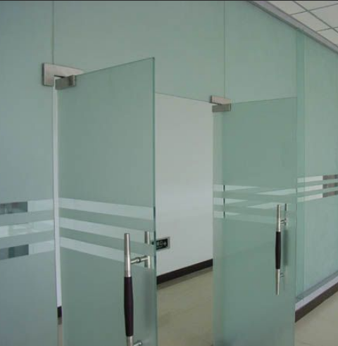 All Weather Aluminum Pivot Doors Secure Locking System Swing Pivot Doors