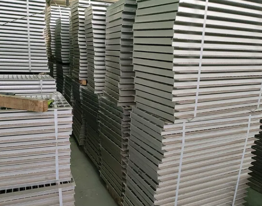 Hot Dipped Galvanized Steel Grating Drain Covers with Angle Bearing Edge and Customizable Sizes