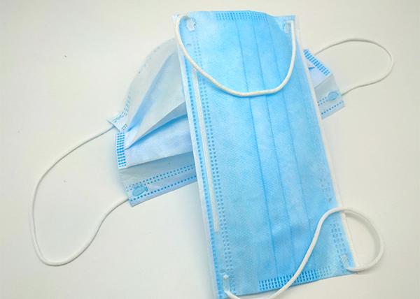 Non Irritating 3 Ply Disposable Face Mask One Time Operation Aluminum Nose Bridge