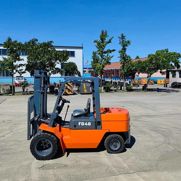 Orange 4 Ton Diesel Forklift Duplex Mast 4m Double Front Tires Counterbalance