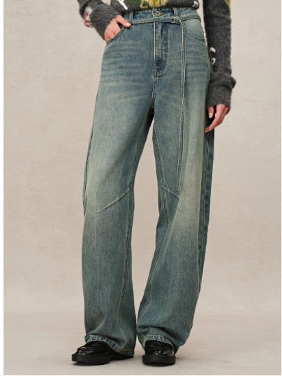 High-waisted, curved blade-style cut with unique side seam and knee tapering