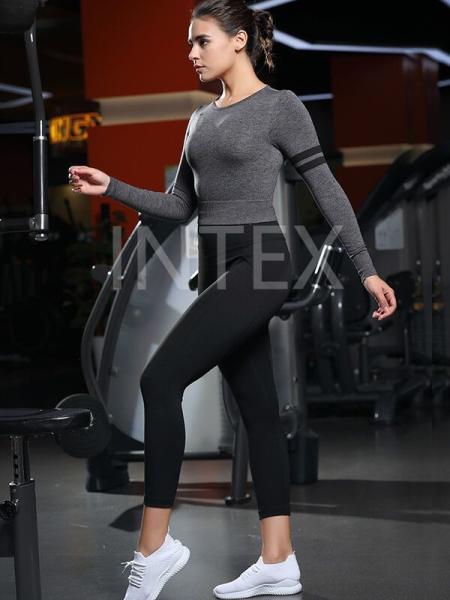 Ladies' Long Sleeve Crop Top and Capri Leggings Breathable