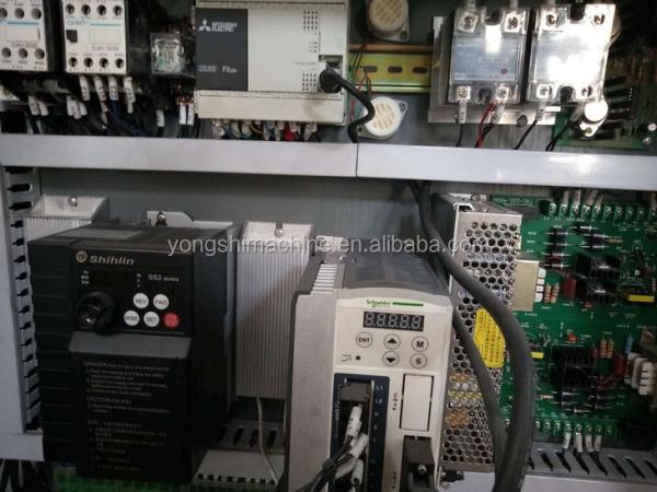 Máquina automática de corte a óleo de etiqueta de policarbonato