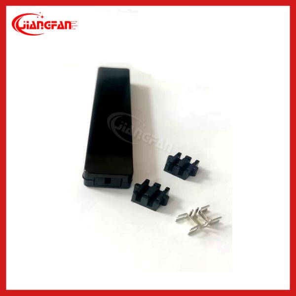 4 Core Fiber Optic Cable Splitter Indoor FTTH Leather 1 Point