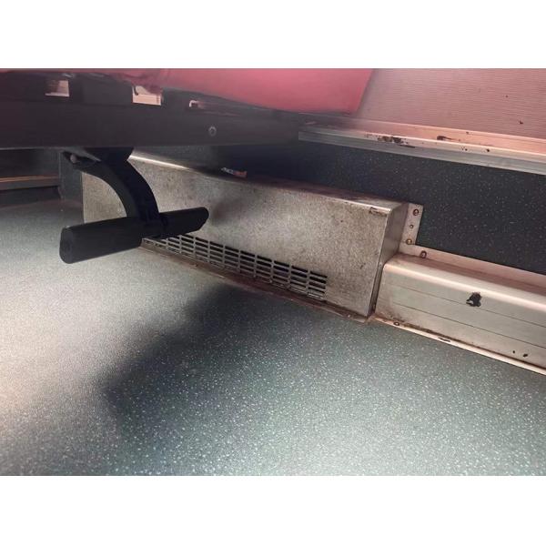 47 мест Подержанный туристический автобус Левый руль Euro 4 Подержанный автобус Higer