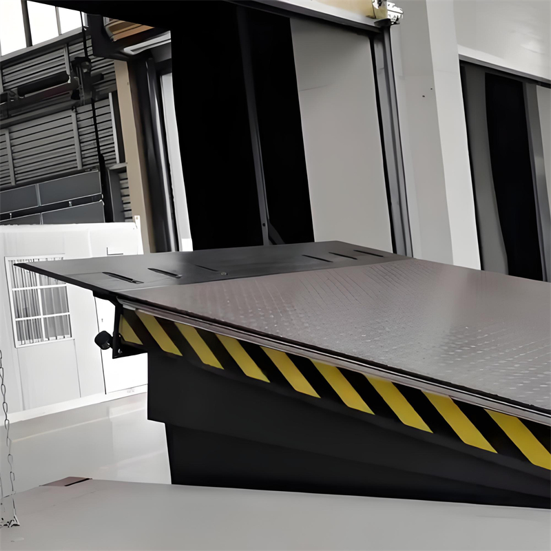 Heavy Duty Steel Structure Loading Dock Leveler 380V Powered Industrial Warehouse Operations