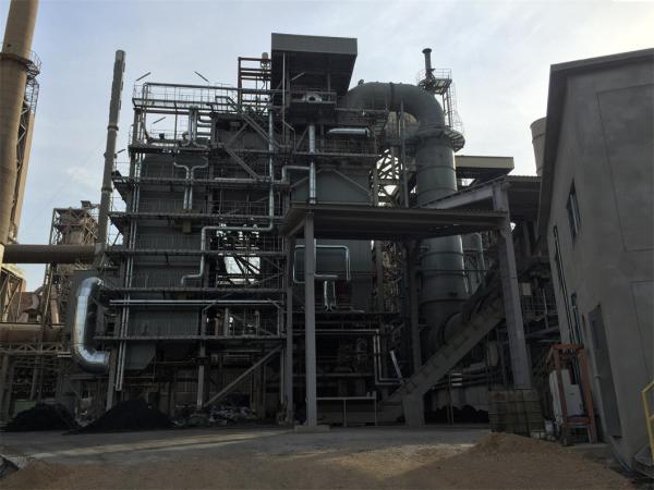 Nouveau type d'installation spéciale de traitement des déchets de sel chimique