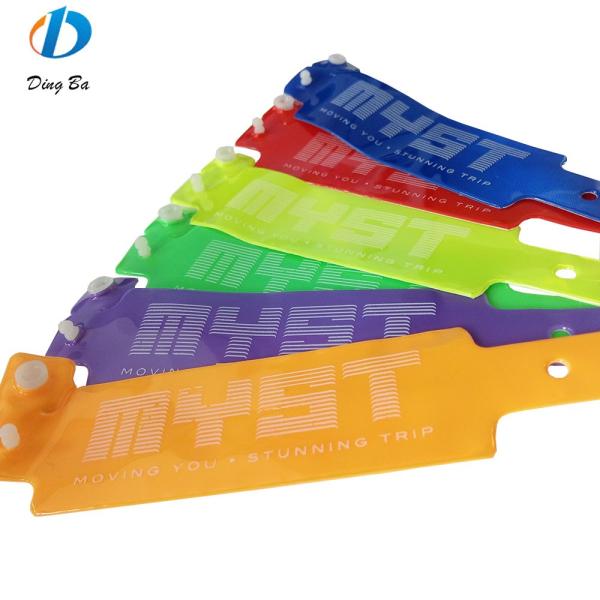 Design PVC Plastic Bracelet for Anniversary Occasion Eco-friendly Reflective Wrist Band