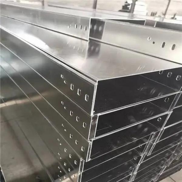 Width Customized Aluminum Cable Tray 200kg/m Fire Resistance Excellent