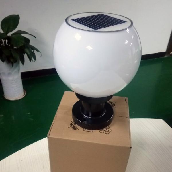 На открытом воздухе водоустойчивые солнечные приведенные в действие света СИД столба улицы загородки тропы бунгало сада лужайки таунхауса