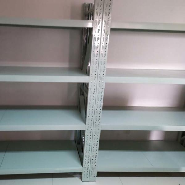 Rust Free Industrial Warehouse Racking Rivetier Boltless Shelving Powder Coating