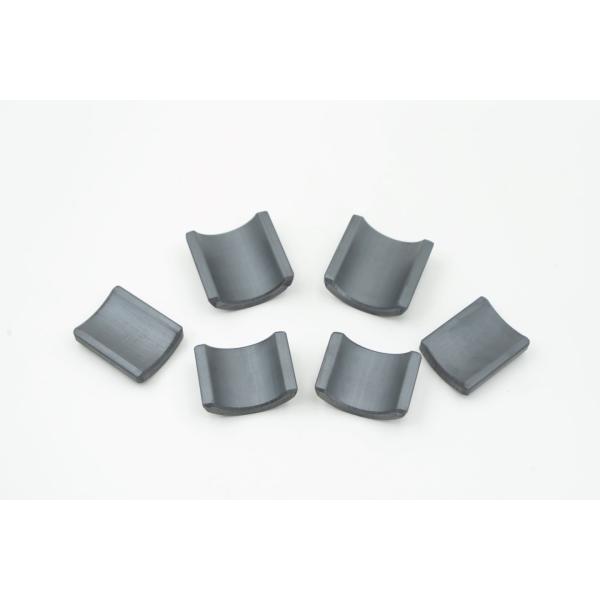 Полностью автоматическое прессовое литье из феррита с постоянным магнитом для мо