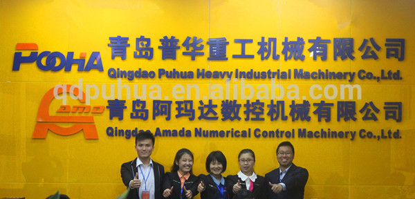 Spinner Hanger Shot Blasting Machines , Blast Cleaning Machine Compact Structure
