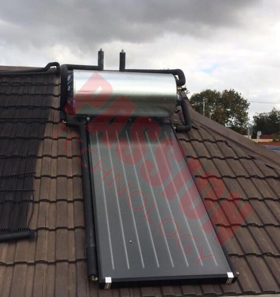 Rooftop Compact Solar Water Heater Blue Titanium Coating Flat Plate Solar Collector