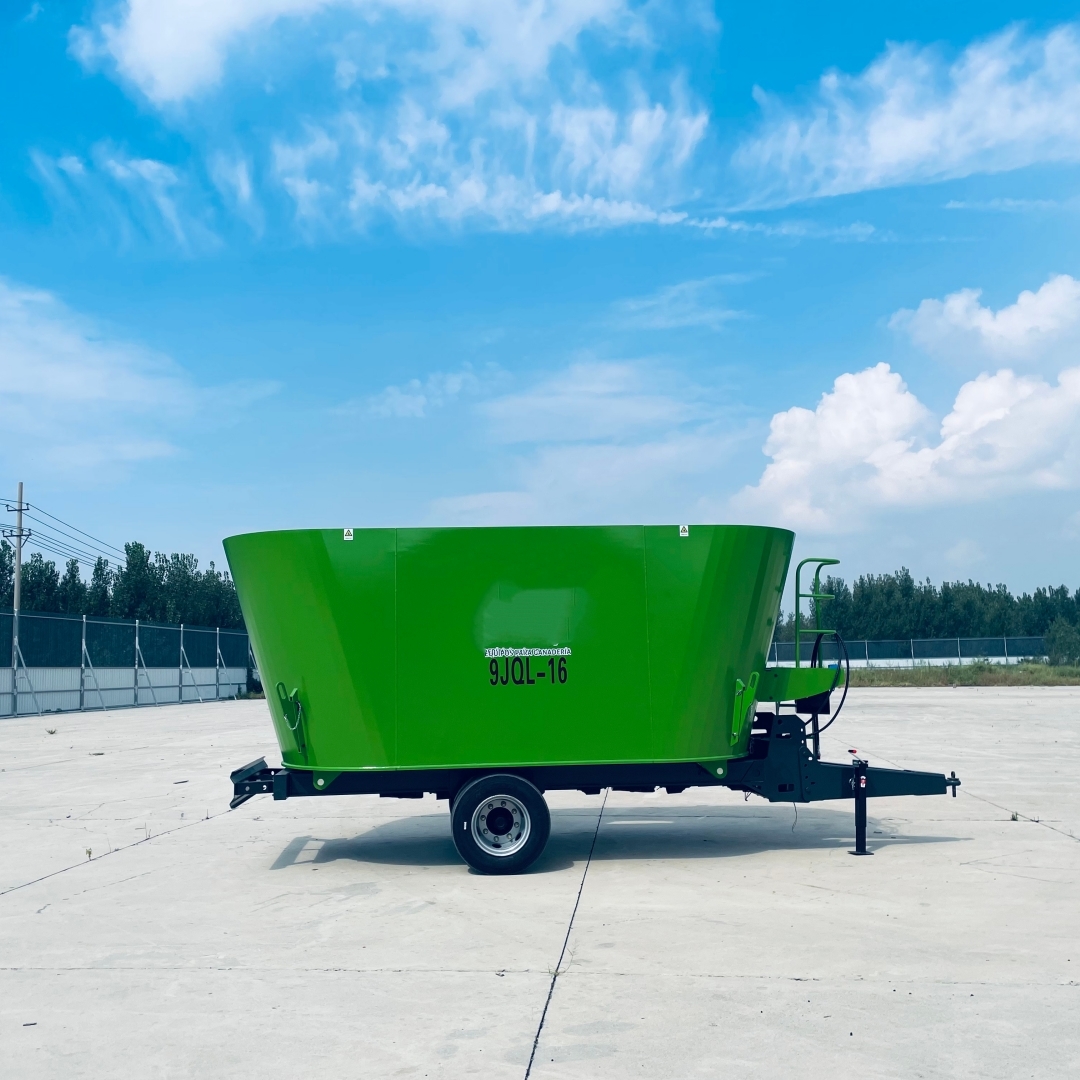 Heavy Duty Vertical Trailed Feed Mixer Wagon PTO Driven TMR Mixer For Beef Cattle Ranch