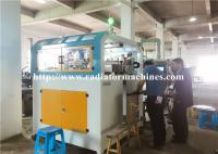 Machine de rabattement de réservoir en plastique latéral du radiateur 4 hydraulique et pneumatique