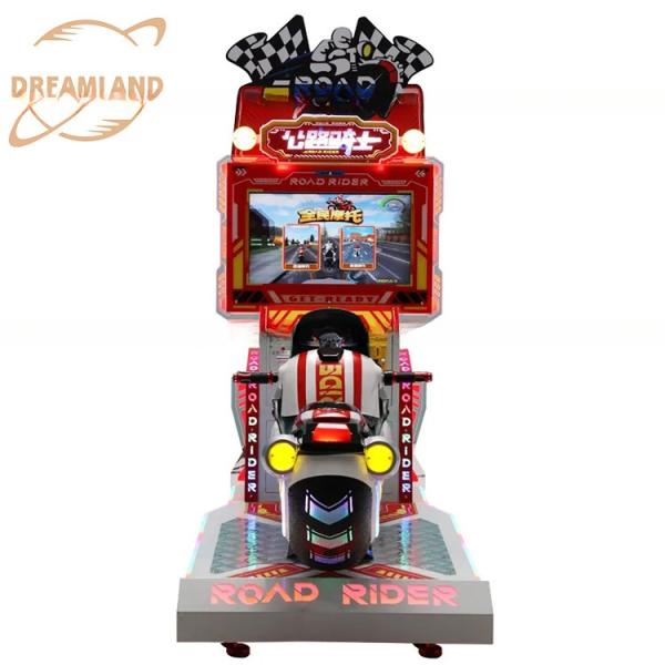 Dreamland est une pièce de monnaie exclusive exploitée par une machine de jeux de super voitures de 26 pouces HD.