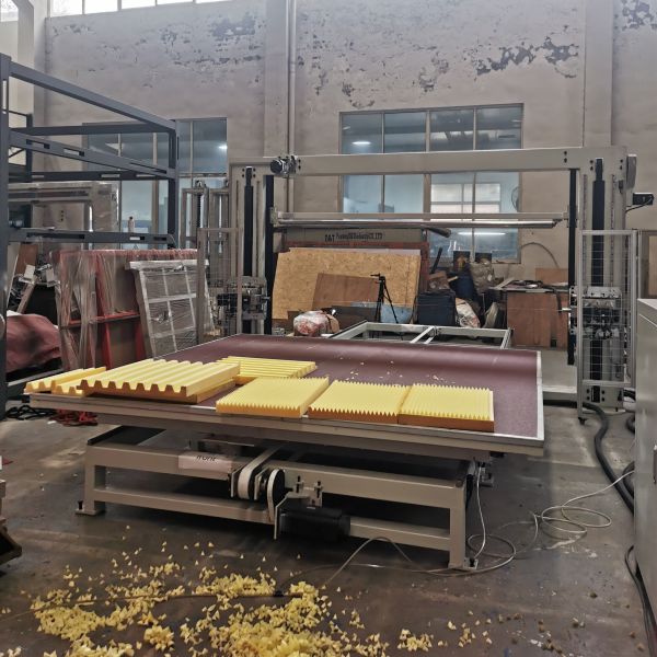 CNC Horizontal Sponge Cutting Machine For PU Foam Latex Basotect Composite Foam
