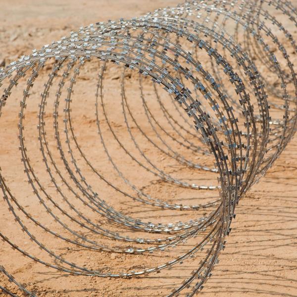 Оцинкованный ПВХ из нержавеющей стали Concertina Razor Barbed Wire