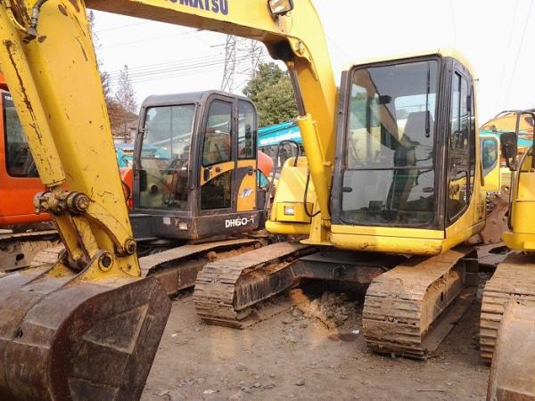 Year 2010 Used Crawler Excavator Komatsu PC60-7 4D95LE engine  with High Precision Hydraulics and  Original Paint