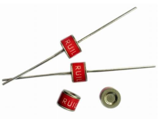 Тип 8mmX6mm 2RD-8 SMD 2 GDT нагнетательной трубы газа Arrester пульсации электрода 20KA для электропитаний