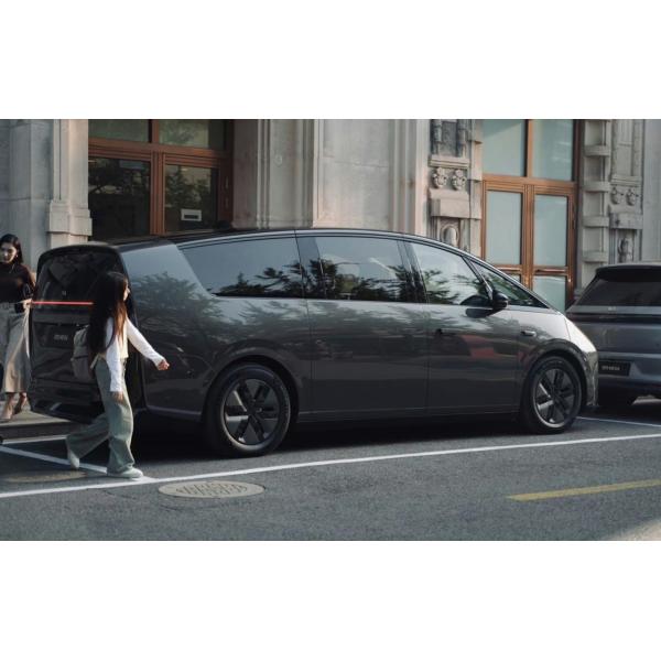 Предпродажа 2024 Li AutoMega 7-местный роскошный EV автомобиль 4WD Новая Энергия Транспортное средство больший пассажирский mpv высокоскоростной электромобиль