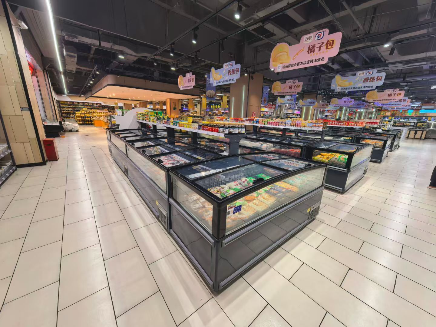 Display Fridge Supermarket Island Freezer Temperature Range Minus 18 to Minus 22 Degree Voltage 220V 50Hz 60Hz Cold Storage Unit for Retail