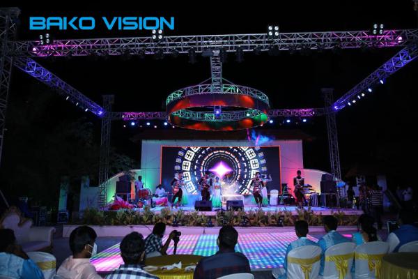 IP65 Outdoor Curtain Rental LED Display Nationstar Lamp 6000 Nits Brightness For Stage