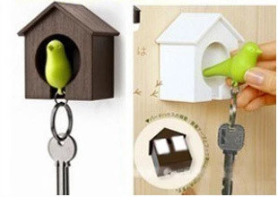 Plastic Little Bird House Whistle Finder Key Chains  promotion gift