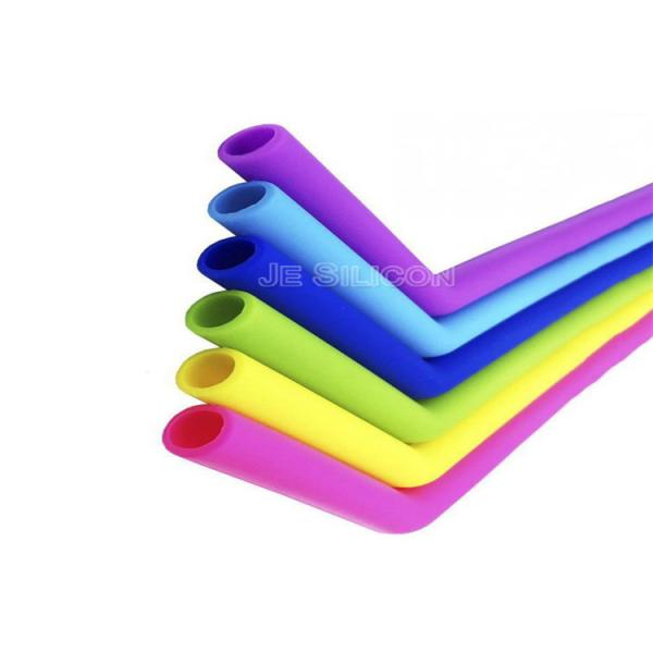 Customized Logo Food Grade Silicone Straws Soft Texture In Bar Accessories