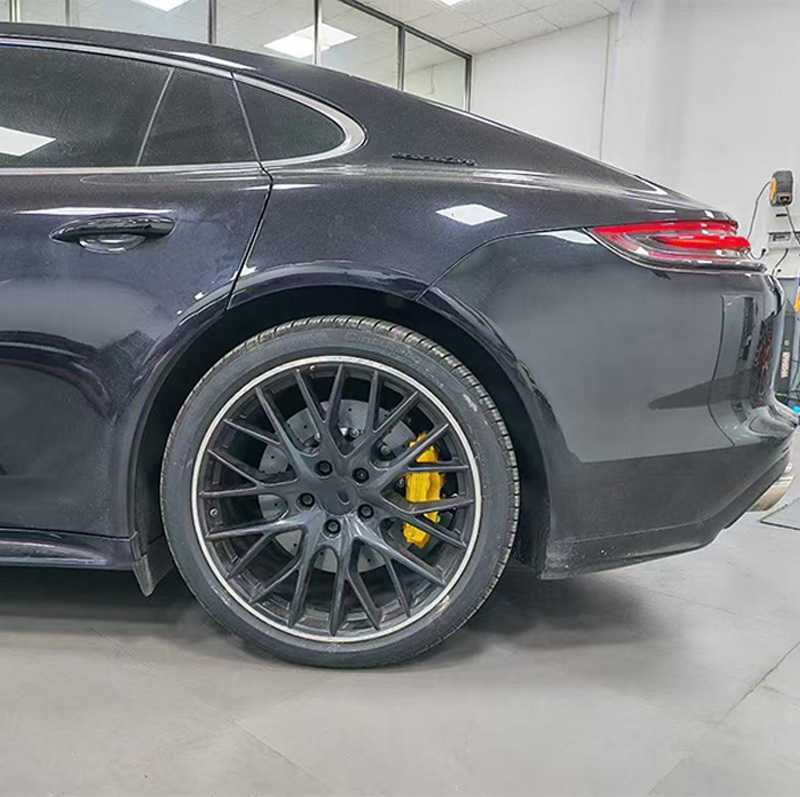 High-Performance Carbon Ceramic Brake Discs 1650°C Heat Resistance, Low Wear Carbon Ceramic Brake Discs OEM Direct Replacement For Original Iron Brake Discs Upgrade To Ceramic Brake Discs With 911